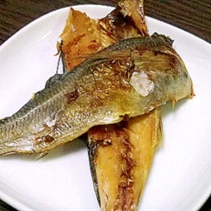 アジの干物もフライパンで焼けるかな 焼き レシピ 作り方 By Johnny Bean 楽天レシピ アジの干物もフライパンで焼けるかな 焼き レシピ 作り方 By Johnny Bean 楽天レシピ